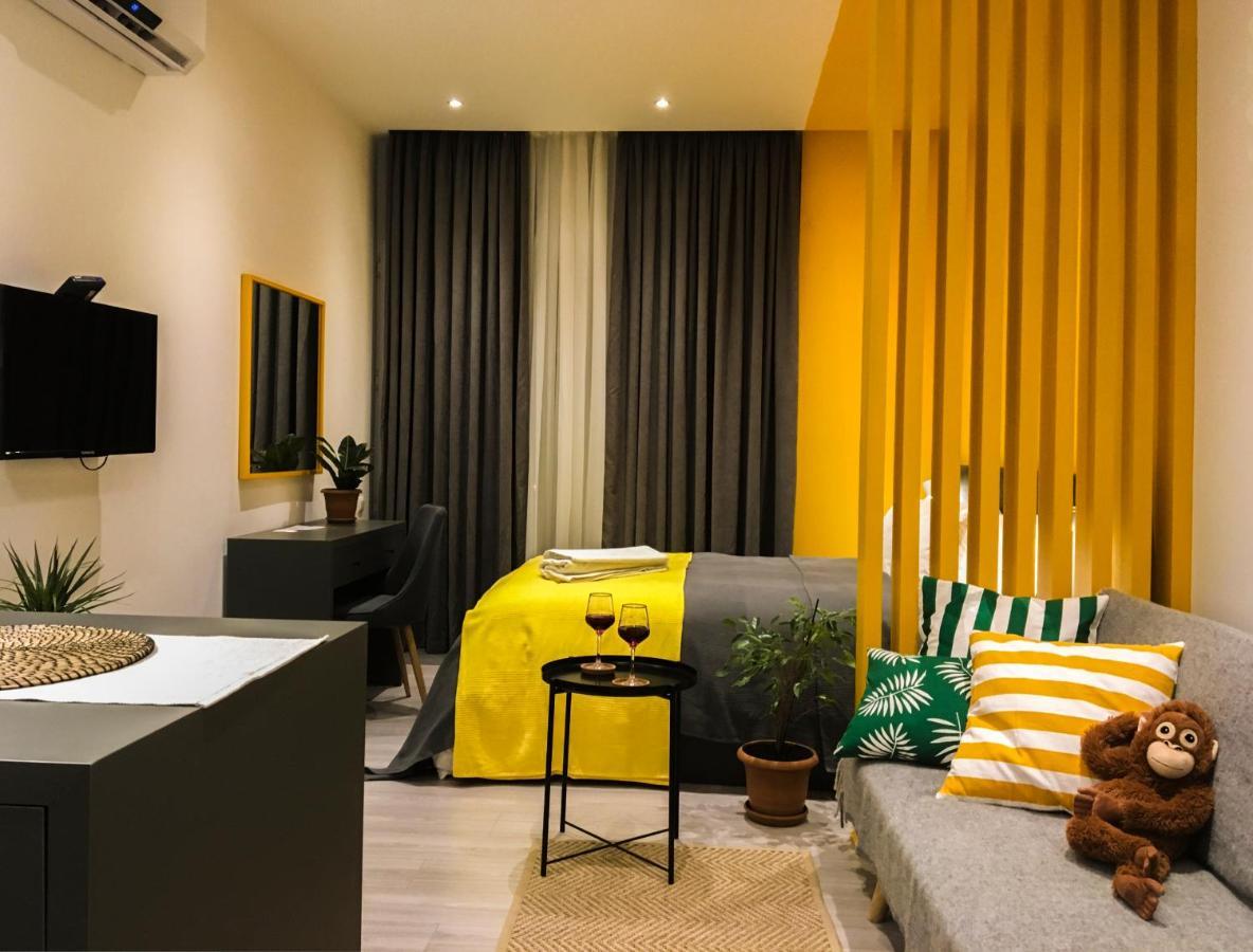Banana Apartments バトゥーミ エクステリア 写真
